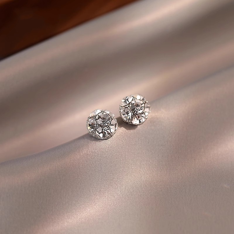 Light Luxury Round Ball Earrings for Women, Unique High-End Ear Studs, Elegant Fashion Accessory Light Luxury Round Ball Earrings for Women, Unique High-End Ear Studs, Elegant Fashion Accessory