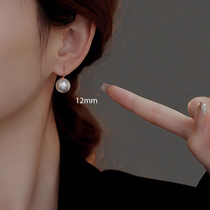 Light Luxury S925 Pure Silver Earrings - Niche French Style Accessories for 2025 Light Luxury S925 Pure Silver Earrings - Niche French Style Accessories for 2025