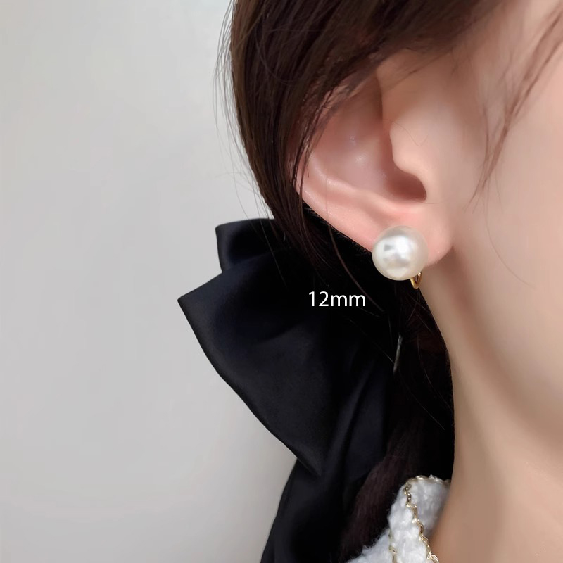 Light Luxury S925 Pure Silver Earrings - Niche French Style Accessories for 2025 Light Luxury S925 Pure Silver Earrings - Niche French Style Accessories for 2025