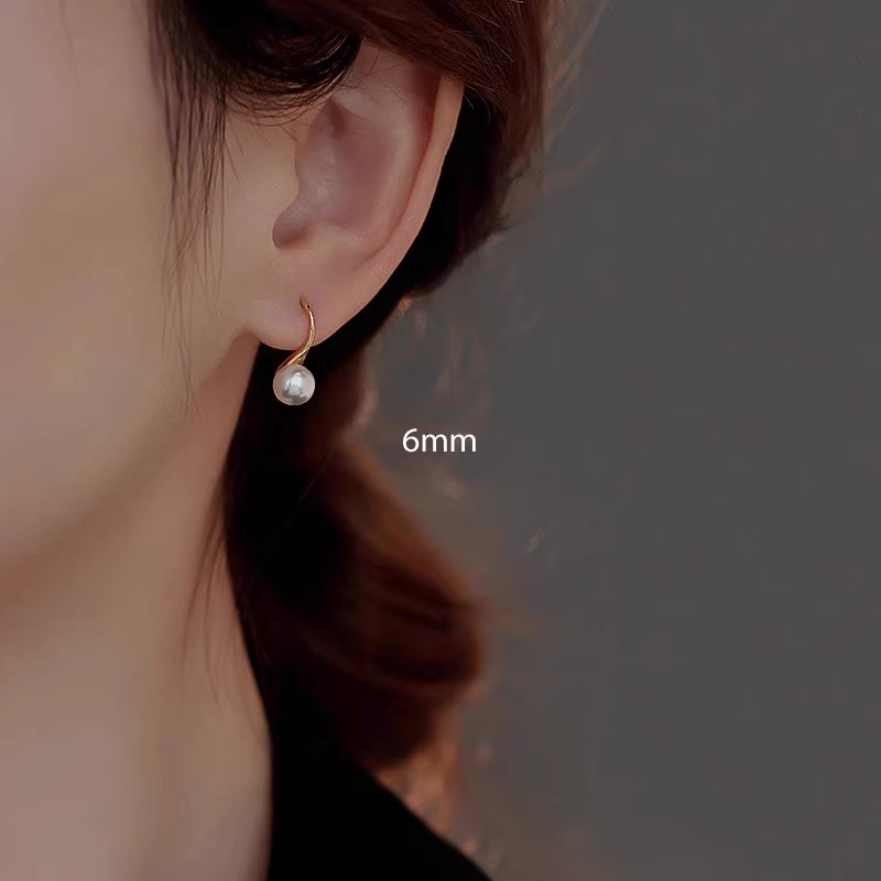 Light Luxury S925 Pure Silver Earrings - Niche French Style Accessories for 2025 Light Luxury S925 Pure Silver Earrings - Niche French Style Accessories for 2025