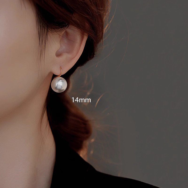 Light Luxury S925 Pure Silver Earrings - Niche French Style Accessories for 2025 Light Luxury S925 Pure Silver Earrings - Niche French Style Accessories for 2025