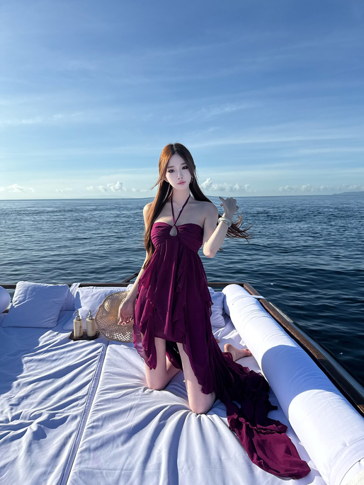 Light Luxury Spaghetti Strap Dress Set for Women - Two-Piece Fatal Woman Design, Perfect for Y2K and Chic Evening Wear Light Luxury Spaghetti Strap Dress Set for Women - Two-Piece Fatal Woman Design, Perfect for Y2K and Chic Evening Wear