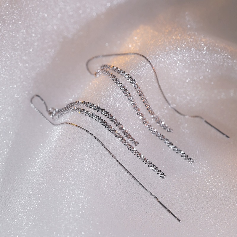 Light Luxury Starry Tassel Earrings - Elegant Temperament Ear Pendants for Chic 90s and Y2K Style Light Luxury Starry Tassel Earrings - Elegant Temperament Ear Pendants for Chic 90s and Y2K Style