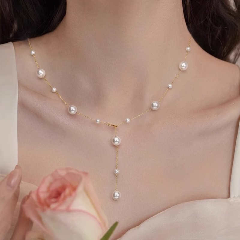 Light Luxury Women's Tassel Collarbone Chain Necklace - Parisian Style, Elegant Design for Chic Looks