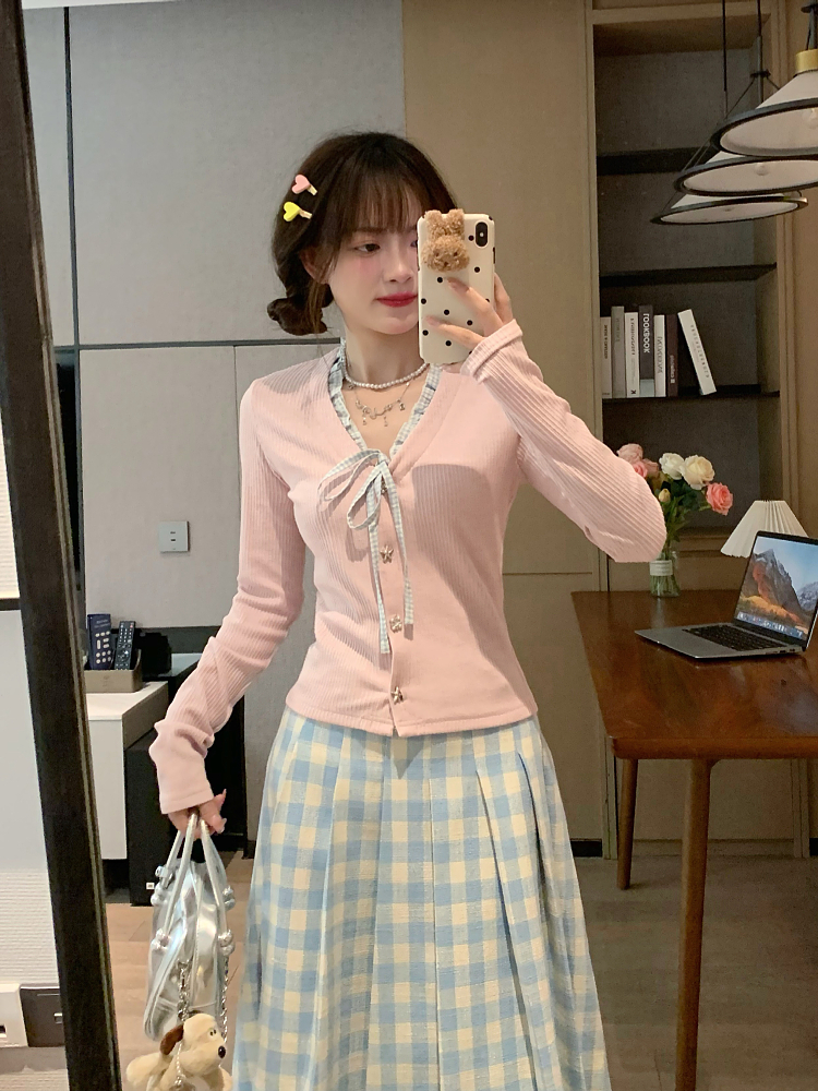 Light Pink Knitted Top for Women - Cute Slim Fit Long Sleeve T-Shirt, Perfect for Early Spring, Y2K Style Jacket Light Pink Knitted Top for Women - Cute Slim Fit Long Sleeve T-Shirt, Perfect for Early Spring, Y2K Style Jacket