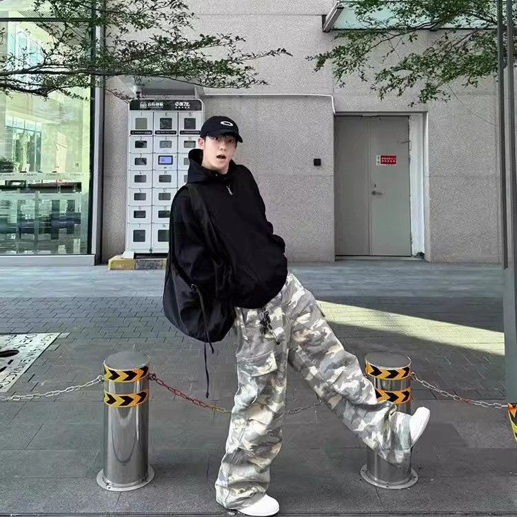 Light Yellow Camouflage Work Pants for Men - Casual Straight-Leg Wide-Leg Style for Spring and Autumn American Streetwear Light Yellow Camouflage Work Pants for Men - Casual Straight-Leg Wide-Leg Style for Spring and Autumn American Streetwear