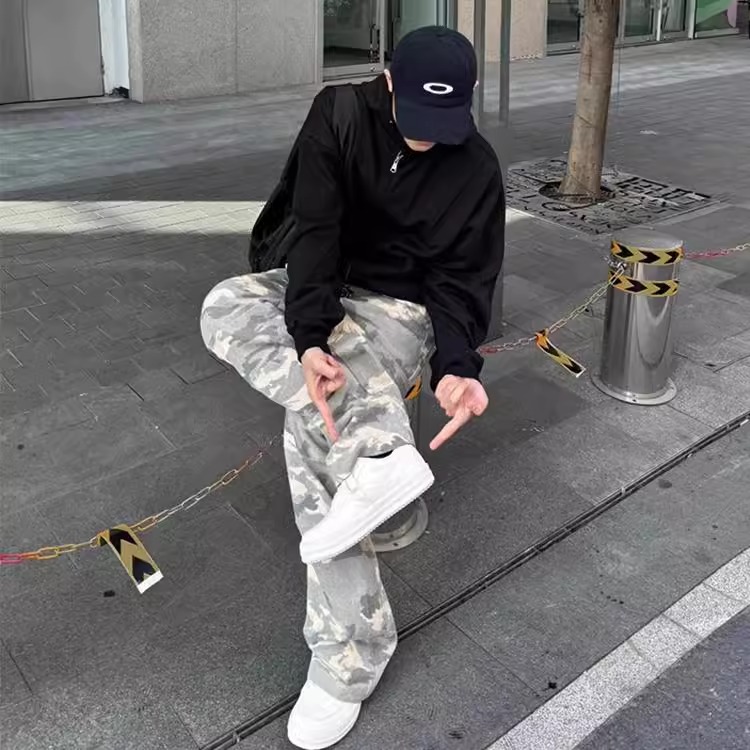 Light Yellow Camouflage Work Pants for Men - Casual Straight-Leg Wide-Leg Style for Spring and Autumn American Streetwear Light Yellow Camouflage Work Pants for Men - Casual Straight-Leg Wide-Leg Style for Spring and Autumn American Streetwear