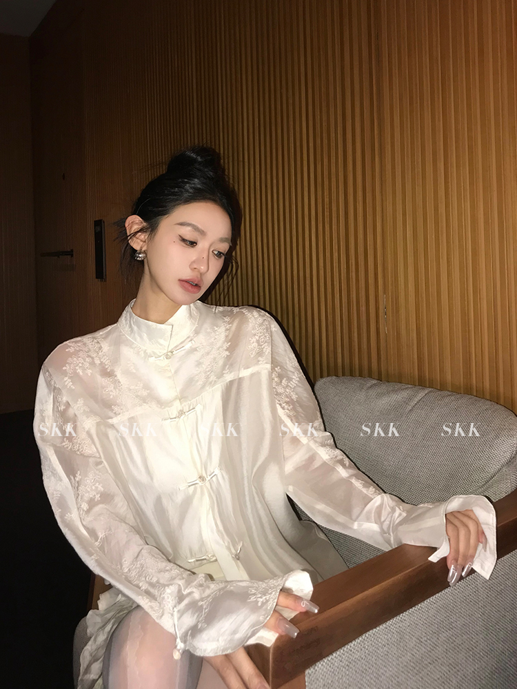 Lightweight Chinese Style Tencel Shirt and Lace Trim Skirt Set for Women - Elegant Old Money Aesthetic, Perfect for 90s and Y2K Fashion Lightweight Chinese Style Tencel Shirt and Lace Trim Skirt Set for Women - Elegant Old Money Aesthetic, Perfect for 90s and Y2K Fashion