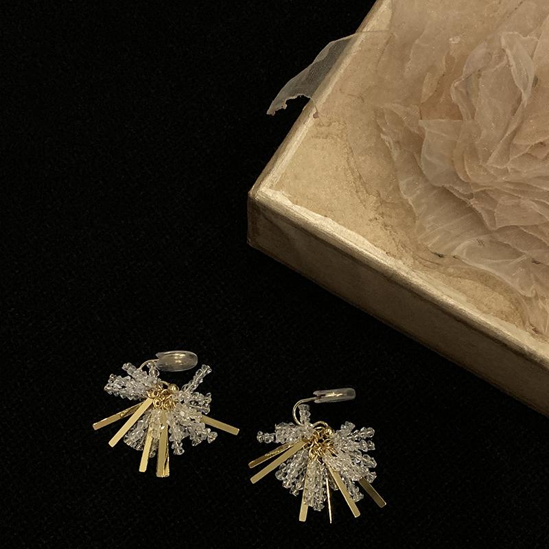 Lightweight No-Piercing Fireworks Ear Clips for Women - Sparkling Mosquito Coil Design for New Year Celebrations Lightweight No-Piercing Fireworks Ear Clips for Women - Sparkling Mosquito Coil Design for New Year Celebrations