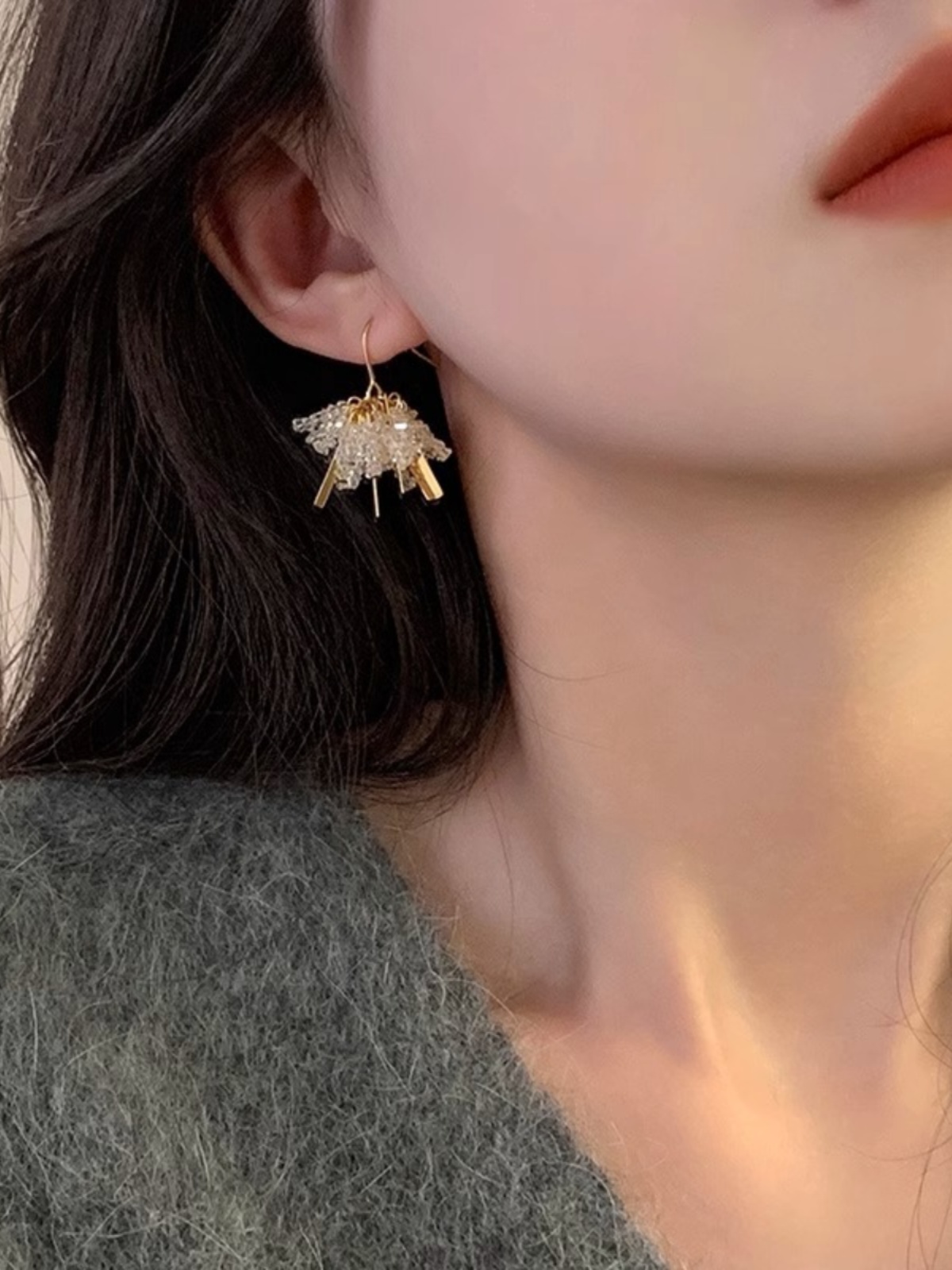 Lightweight No-Piercing Fireworks Ear Clips for Women - Sparkling Mosquito Coil Design for New Year Celebrations Lightweight No-Piercing Fireworks Ear Clips for Women - Sparkling Mosquito Coil Design for New Year Celebrations