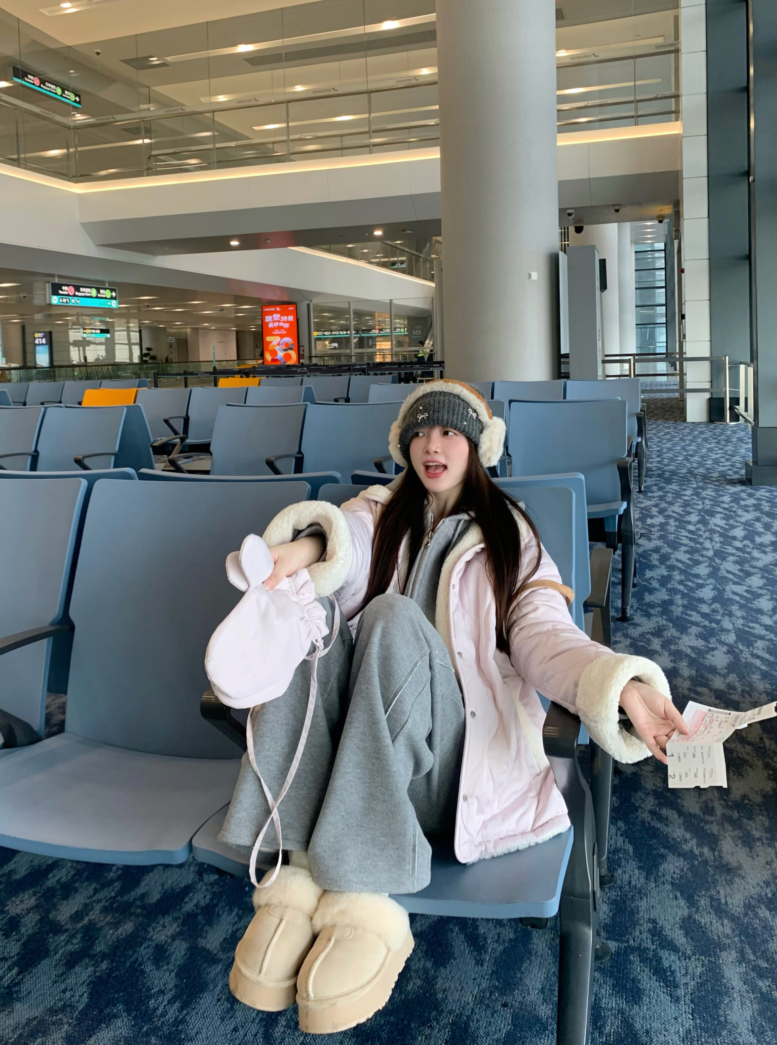 Lightweight Purple Diamond-Pattern Winter Jacket for Women - Warm Non-Bulky Cotton Outerwear in Trendy 90s Style