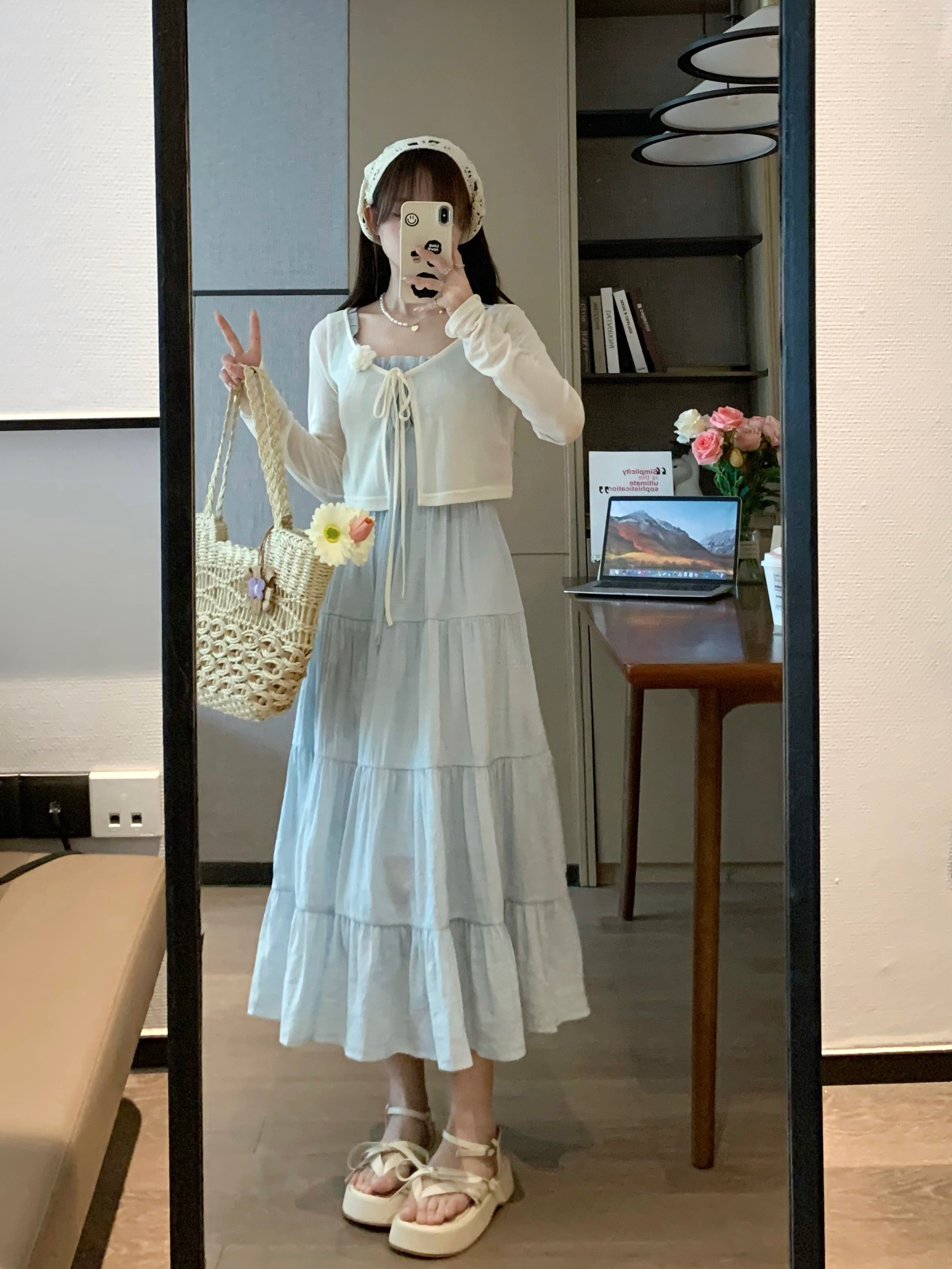 Lightweight Sun Protection Cardigan for Women - Versatile Knitted Outerwear for Early Spring Vacation & Air Conditioning Style Lightweight Sun Protection Cardigan for Women - Versatile Knitted Outerwear for Early Spring Vacation & Air Conditioning Style