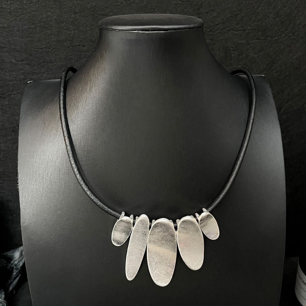 Long Matte Silver Pendant Necklace for Women - Retro Clavicle Sweater Chain, Personalized Fashion Accessory