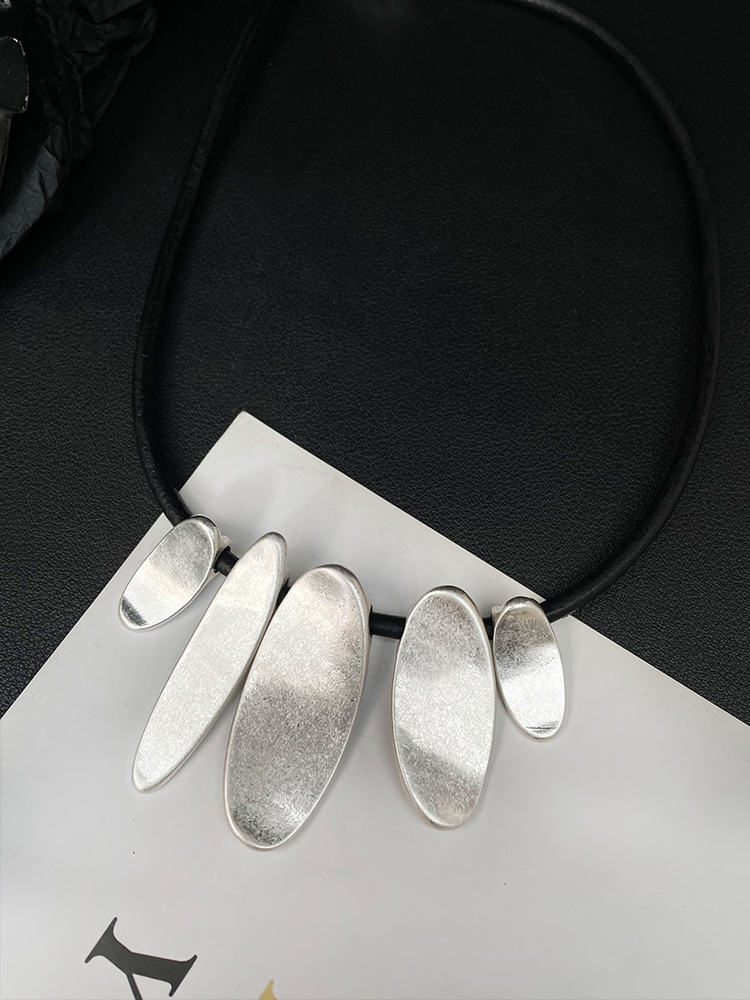 Long Matte Silver Pendant Necklace for Women - Retro Clavicle Sweater Chain, Personalized Fashion Accessory Long Matte Silver Pendant Necklace for Women - Retro Clavicle Sweater Chain, Personalized Fashion Accessory