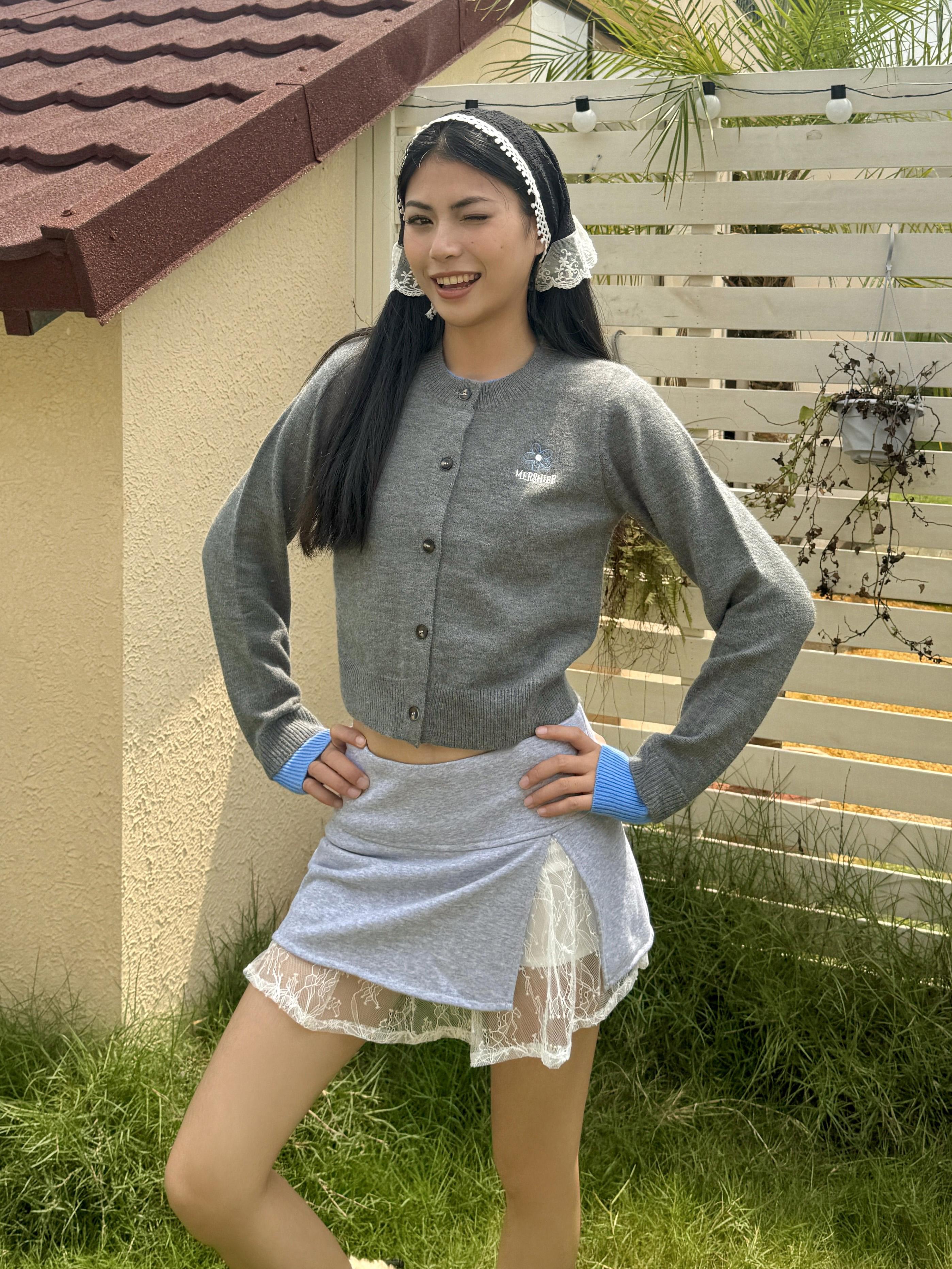 Loose Retro Color-Block Knitted Cardigan Jacket Top for Women - Embroidered Letter Design, Y2K Style, Cool & Trendy Layering Piece Loose Retro Color-Block Knitted Cardigan Jacket Top for Women - Embroidered Letter Design, Y2K Style, Cool & Trendy Layering Piece