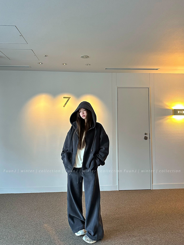 Loose Thick Hooded Cardigan Sweatshirt Jacket for Women - Retro American Casual Style for Winter Comfort Loose Thick Hooded Cardigan Sweatshirt Jacket for Women - Retro American Casual Style for Winter Comfort