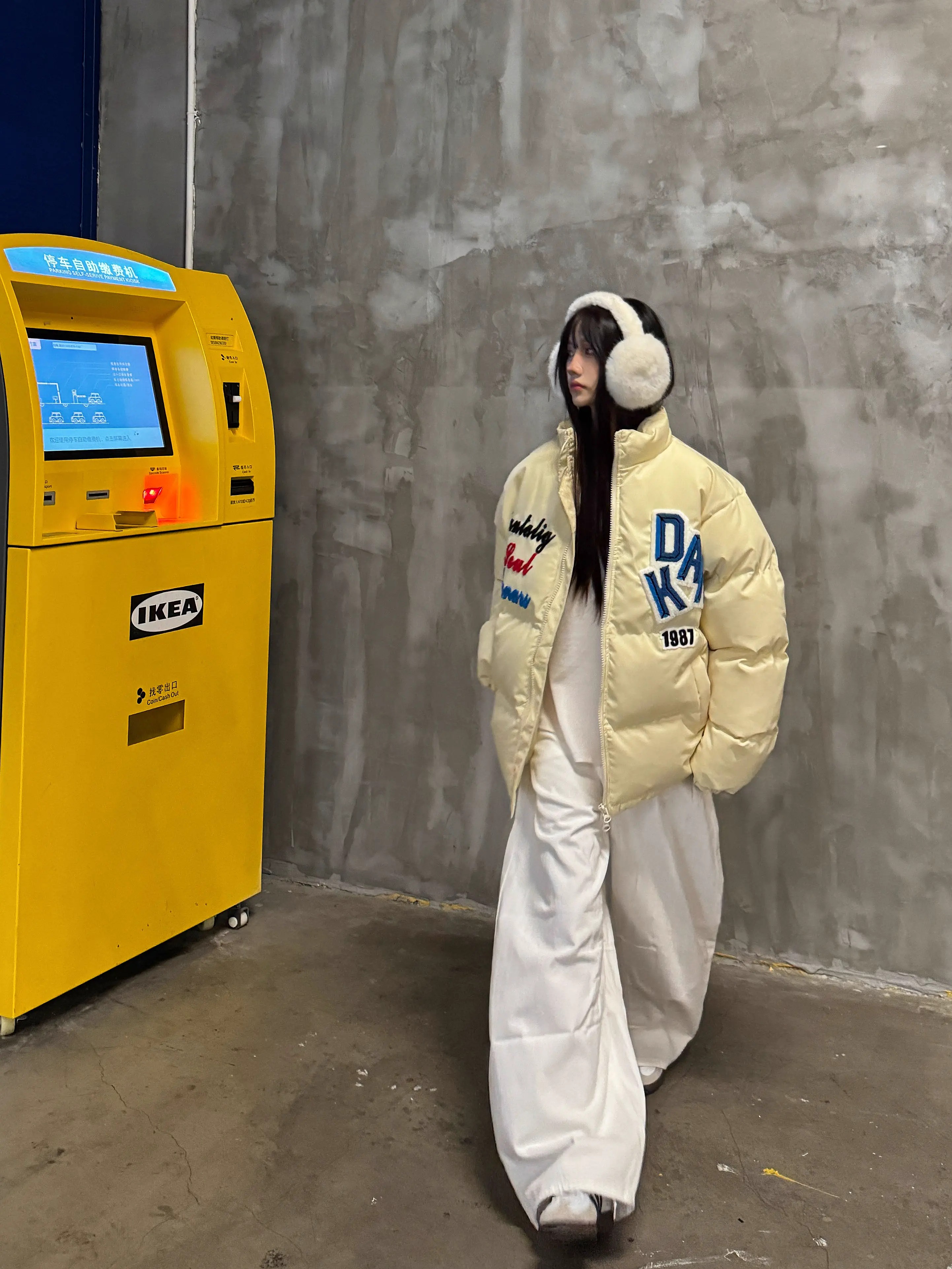 Loose Unisex Winter Puffer Jacket with Letter Embroidery - Thick Fleece Coat for Couples in National Trend Style Loose Unisex Winter Puffer Jacket with Letter Embroidery - Thick Fleece Coat for Couples in National Trend Style