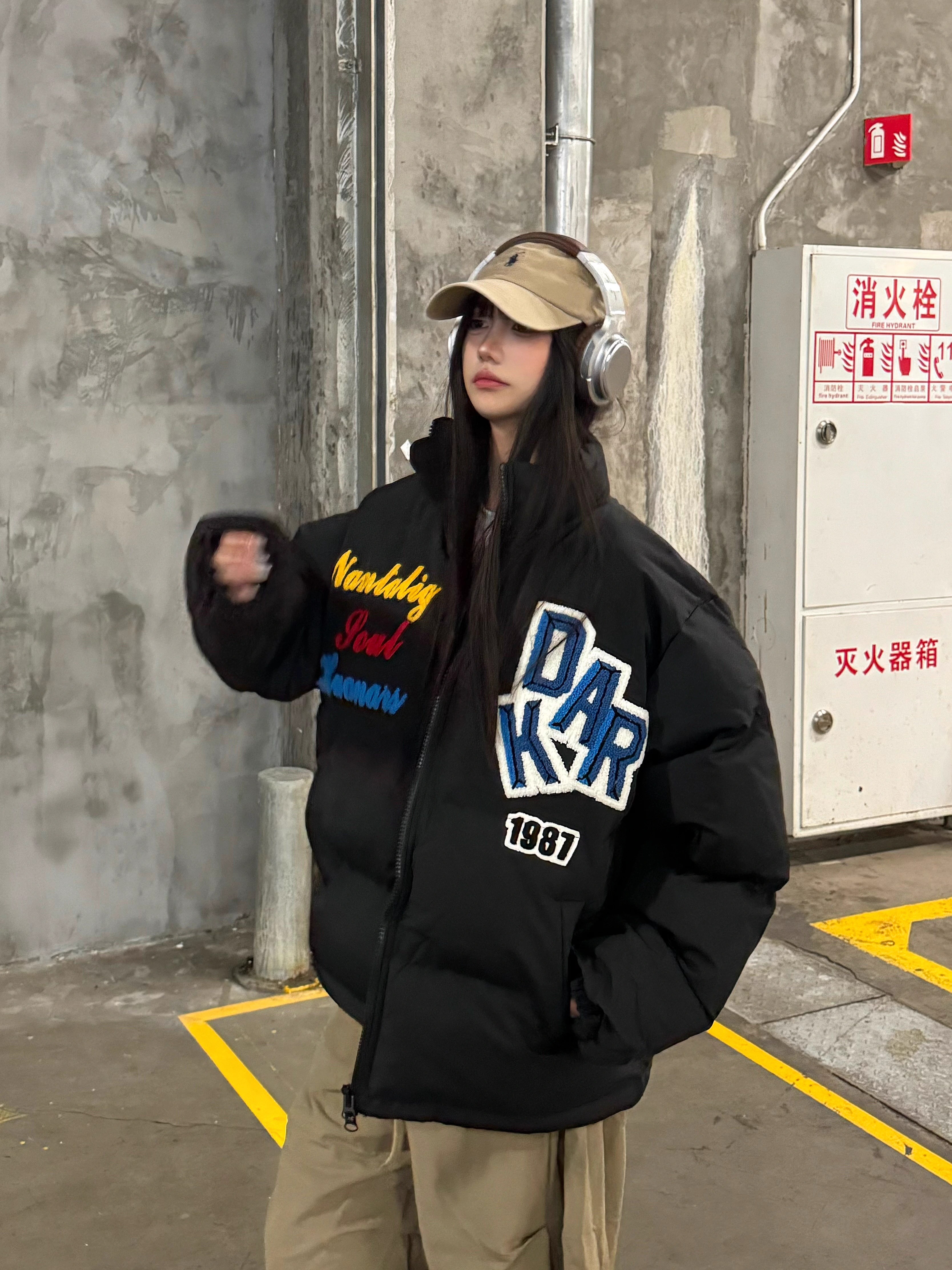 Loose Unisex Winter Puffer Jacket with Letter Embroidery - Thick Fleece Coat for Couples in National Trend Style Loose Unisex Winter Puffer Jacket with Letter Embroidery - Thick Fleece Coat for Couples in National Trend Style