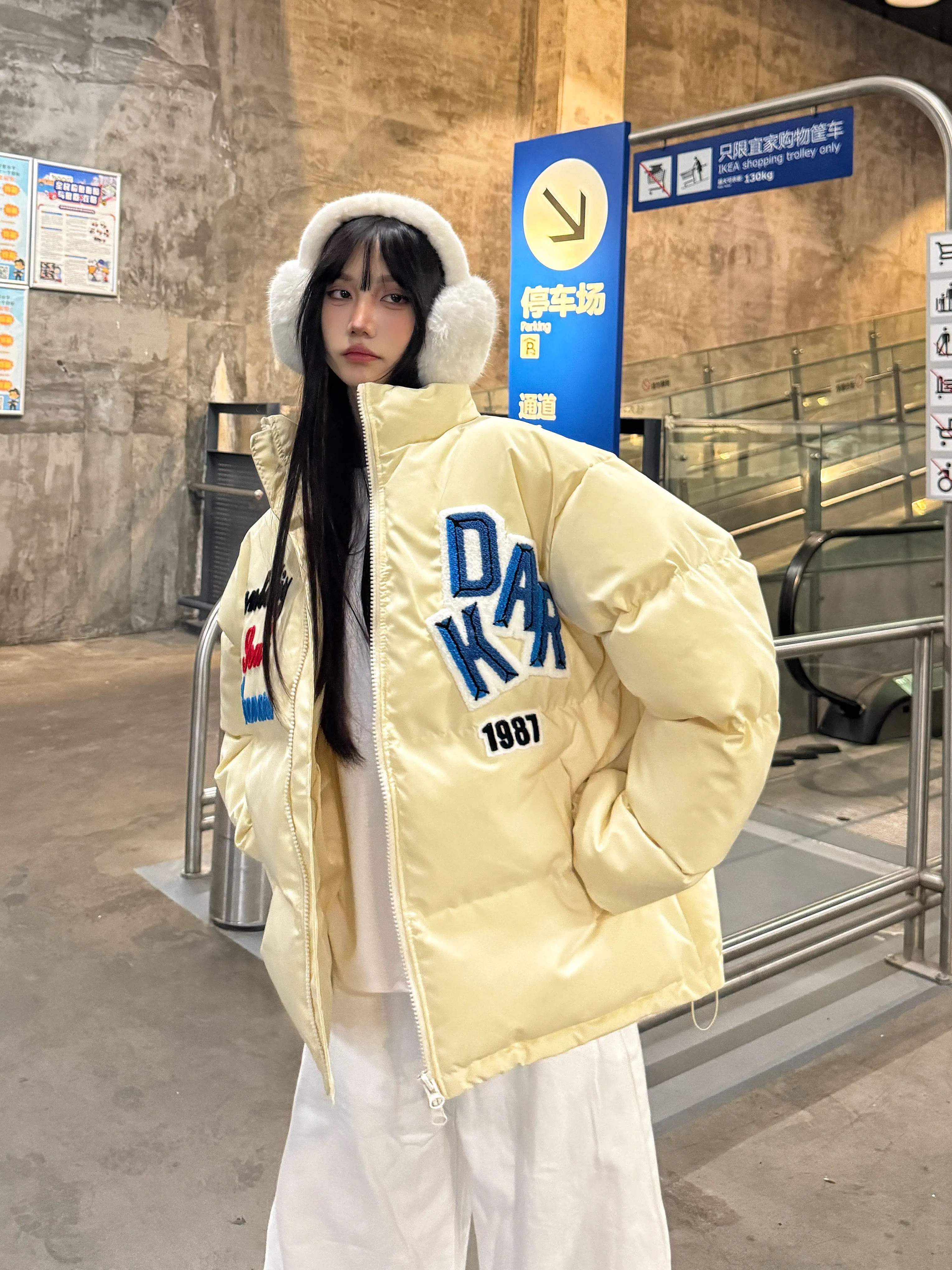 Loose Unisex Winter Puffer Jacket with Letter Embroidery - Thick Fleece Coat for Couples in National Trend Style Loose Unisex Winter Puffer Jacket with Letter Embroidery - Thick Fleece Coat for Couples in National Trend Style