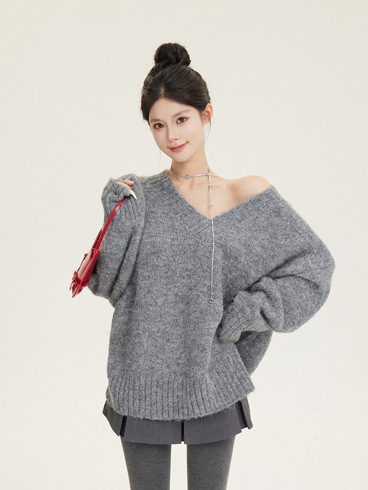 Loose V-Neck Pullover Sweater for Women, Flattering Knit Top, Mid-Length Autumn Winter Fashion Loose V-Neck Pullover Sweater for Women, Flattering Knit Top, Mid-Length Autumn Winter Fashion