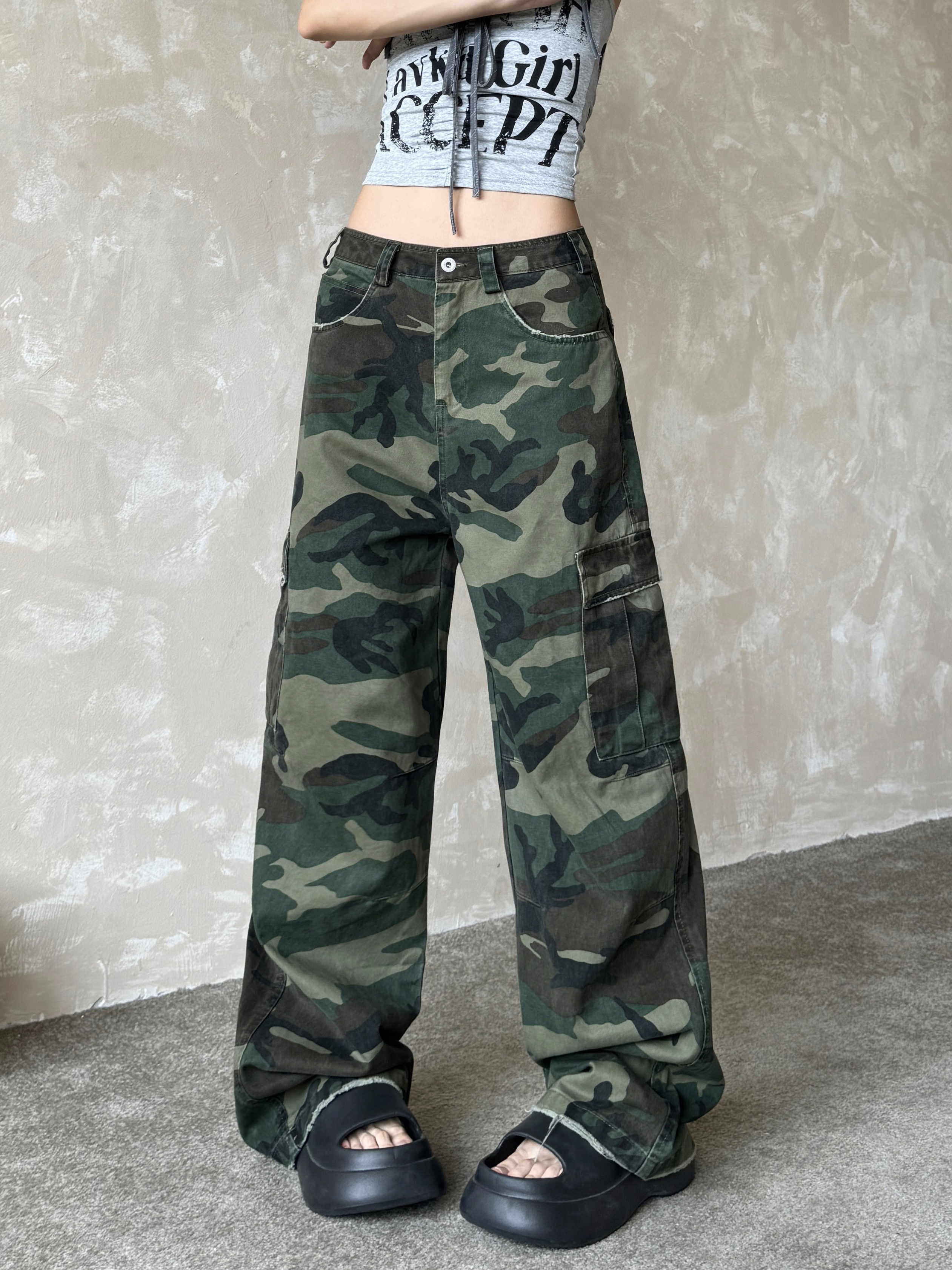 Loose Wide-Leg Camouflage Cargo Pants for Women - Spicy Girl Street Hip-Hop Style, Multi-Pocket Design, Casual Summer Fashion