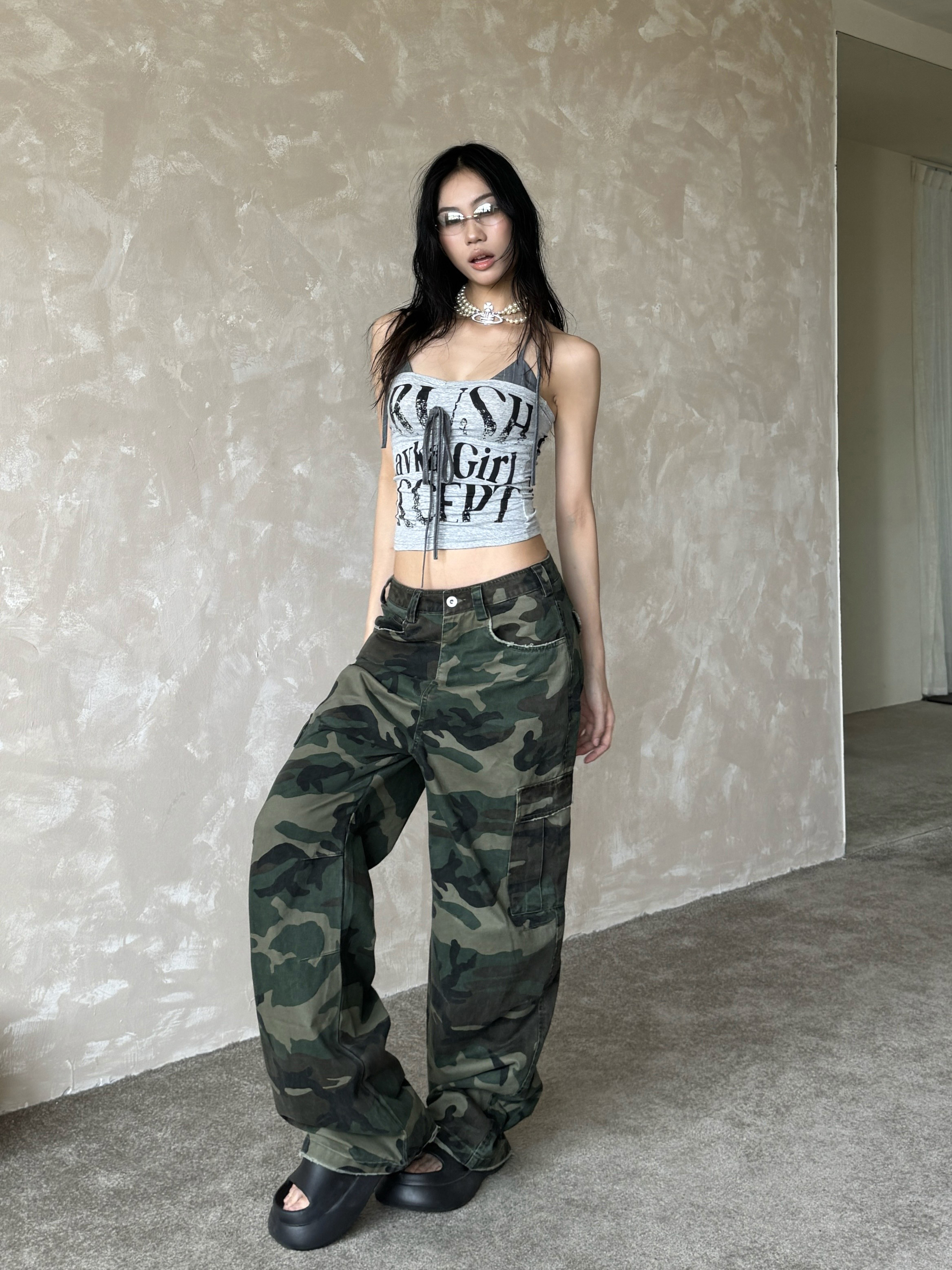 Loose Wide-Leg Camouflage Cargo Pants for Women - Spicy Girl Street Hip-Hop Style, Multi-Pocket Design, Casual Summer Fashion Loose Wide-Leg Camouflage Cargo Pants for Women - Spicy Girl Street Hip-Hop Style, Multi-Pocket Design, Casual Summer Fashion