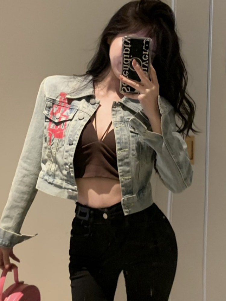 Love Heart Graffiti Denim Jacket for Women - Short Spring Style, Perfect for Petite Sweet and Spicy Girls, Y2K Fashion Love Heart Graffiti Denim Jacket for Women - Short Spring Style, Perfect for Petite Sweet and Spicy Girls, Y2K Fashion