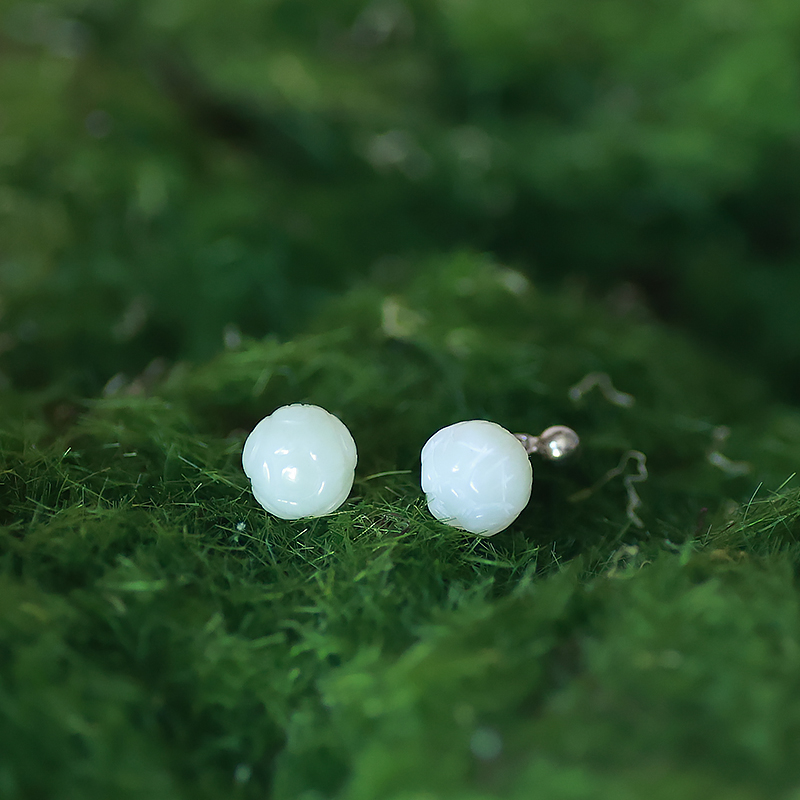 Luxe Silver S925 Lotus Pod Carved Flower Earrings with Hetian Jade Beads – Vintage National Style Jewelry Luxe Silver S925 Lotus Pod Carved Flower Earrings with Hetian Jade Beads – Vintage National Style Jewelry