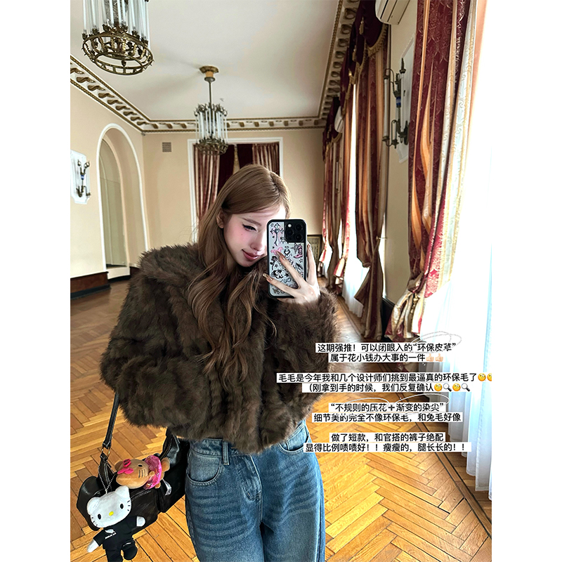 Luxury Little Girls' Faux Fur Short Coat - High-Quality Cotton-Padded Plush Winter Outerwear for Stylish Kids Luxury Little Girls' Faux Fur Short Coat - High-Quality Cotton-Padded Plush Winter Outerwear for Stylish Kids