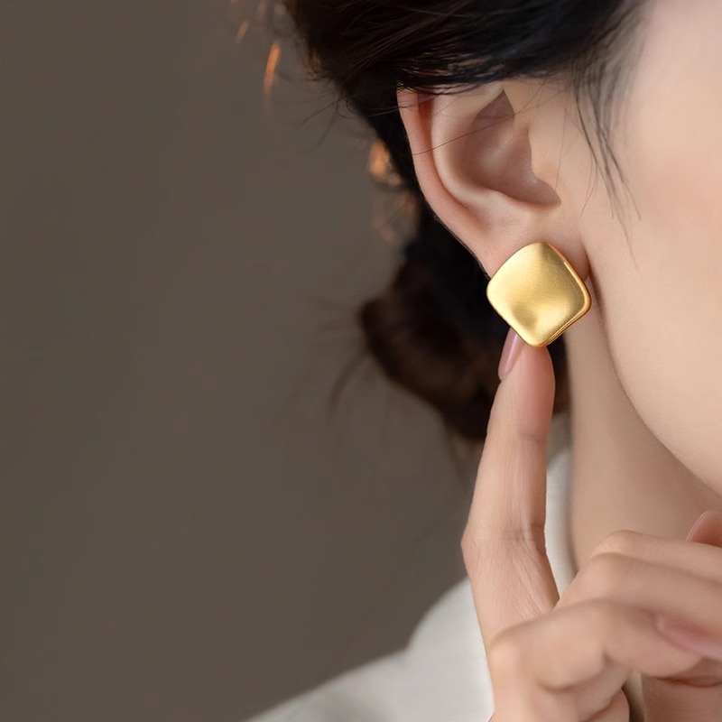 Matte Brushed Ear Studs for Women - High-End Light Luxury Earrings, Chic Accessories for Elegant Style Matte Brushed Ear Studs for Women - High-End Light Luxury Earrings, Chic Accessories for Elegant Style
