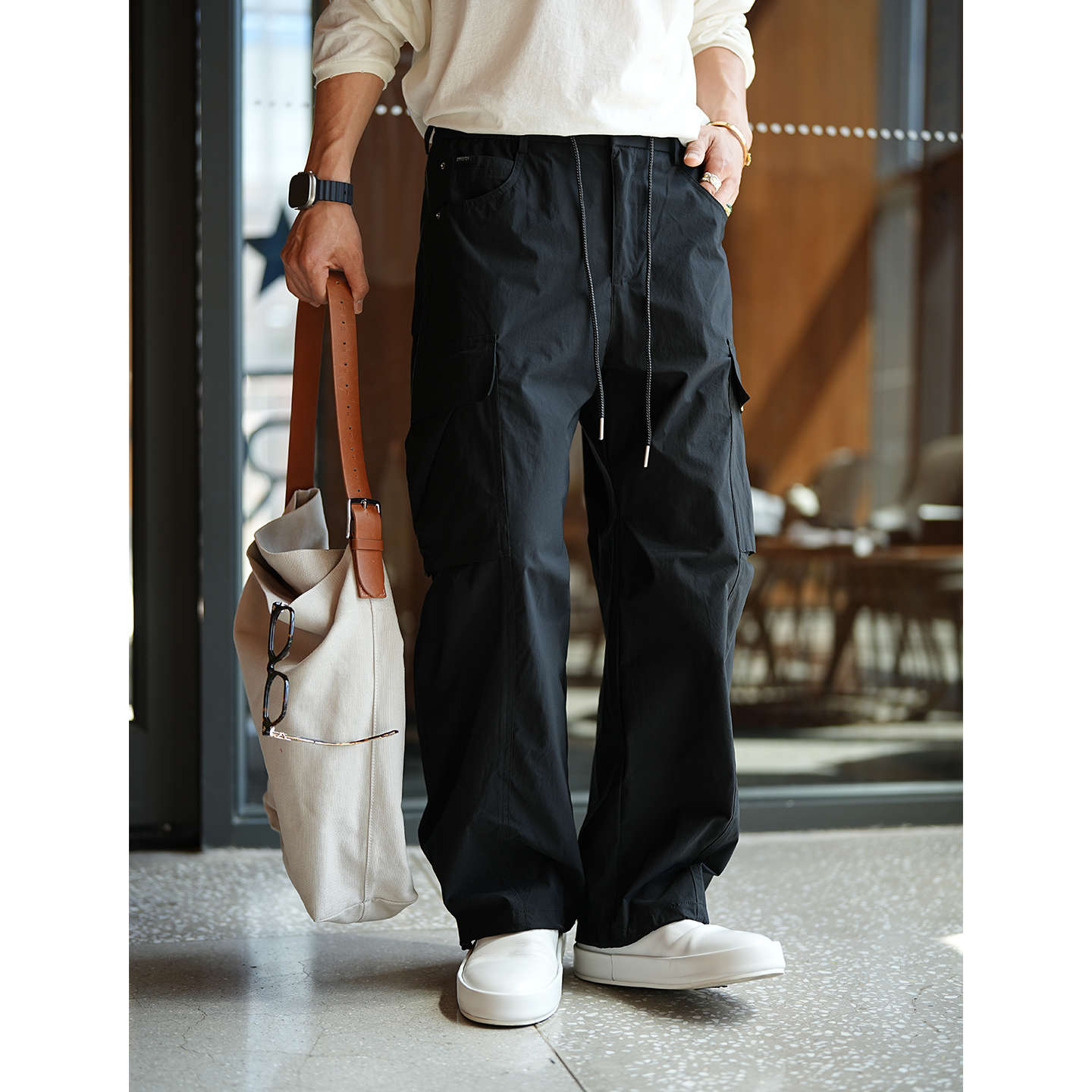 Men's Adjustable Cuff Cargo Pants - Two-Way Wear, Large Pockets, Elastic Waist, Casual Summer Trendy High Street Style Men's Adjustable Cuff Cargo Pants - Two-Way Wear, Large Pockets, Elastic Waist, Casual Summer Trendy High Street Style