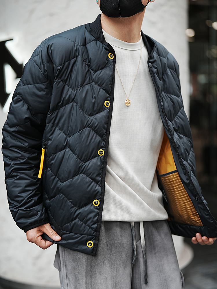 Men's American Retro Diamond-Patterned Pilot Baseball Collar Down Jacket, Trendy Winter Bestseller, Stylish White Duck Down Coat Men's American Retro Diamond-Patterned Pilot Baseball Collar Down Jacket, Trendy Winter Bestseller, Stylish White Duck Down Coat