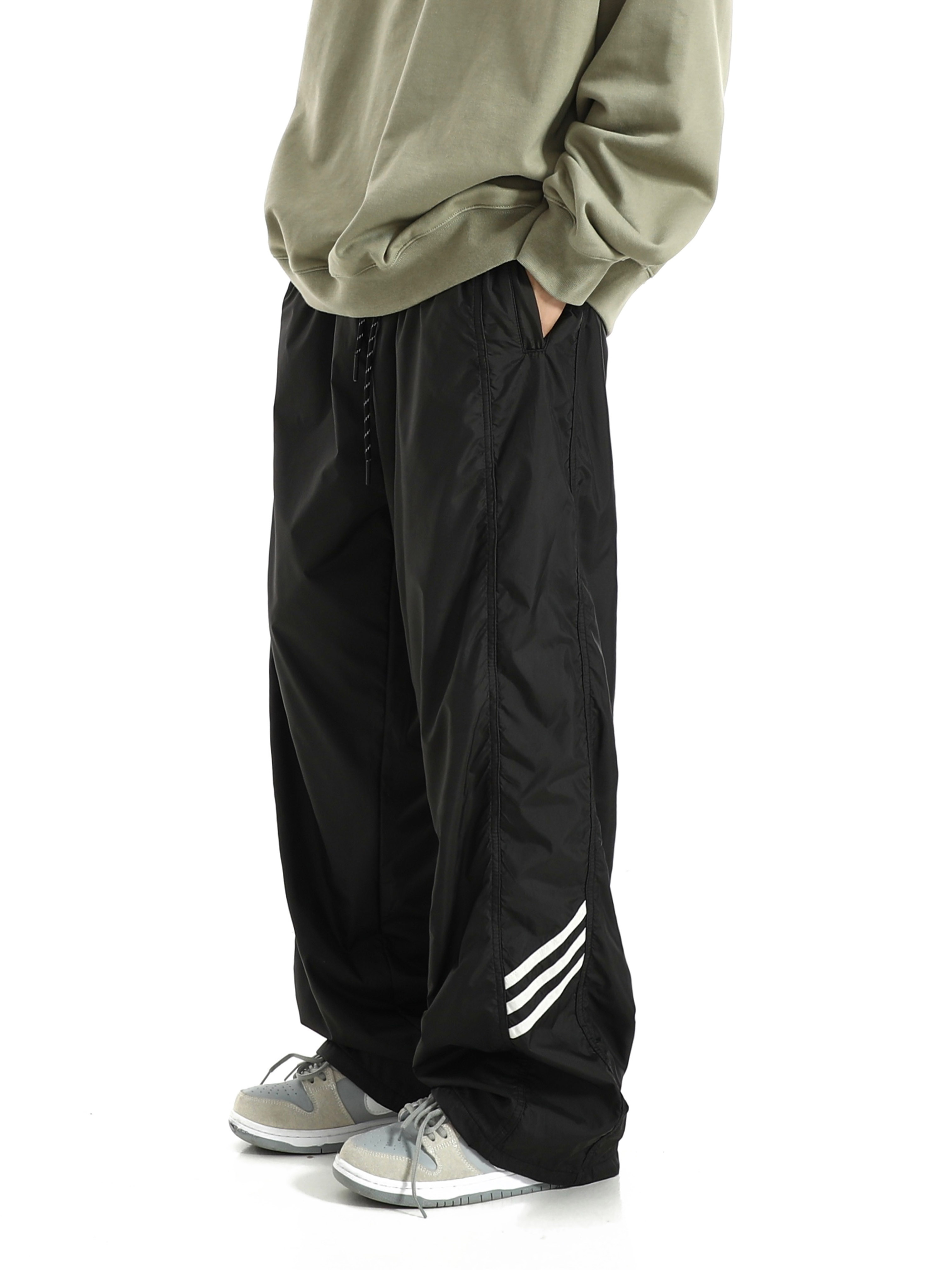 Men's American Retro Striped Sports Pants - Loose Drape Long Sweatpants for Spring/Summer, Versatile High Street Style Men's American Retro Striped Sports Pants - Loose Drape Long Sweatpants for Spring/Summer, Versatile High Street Style