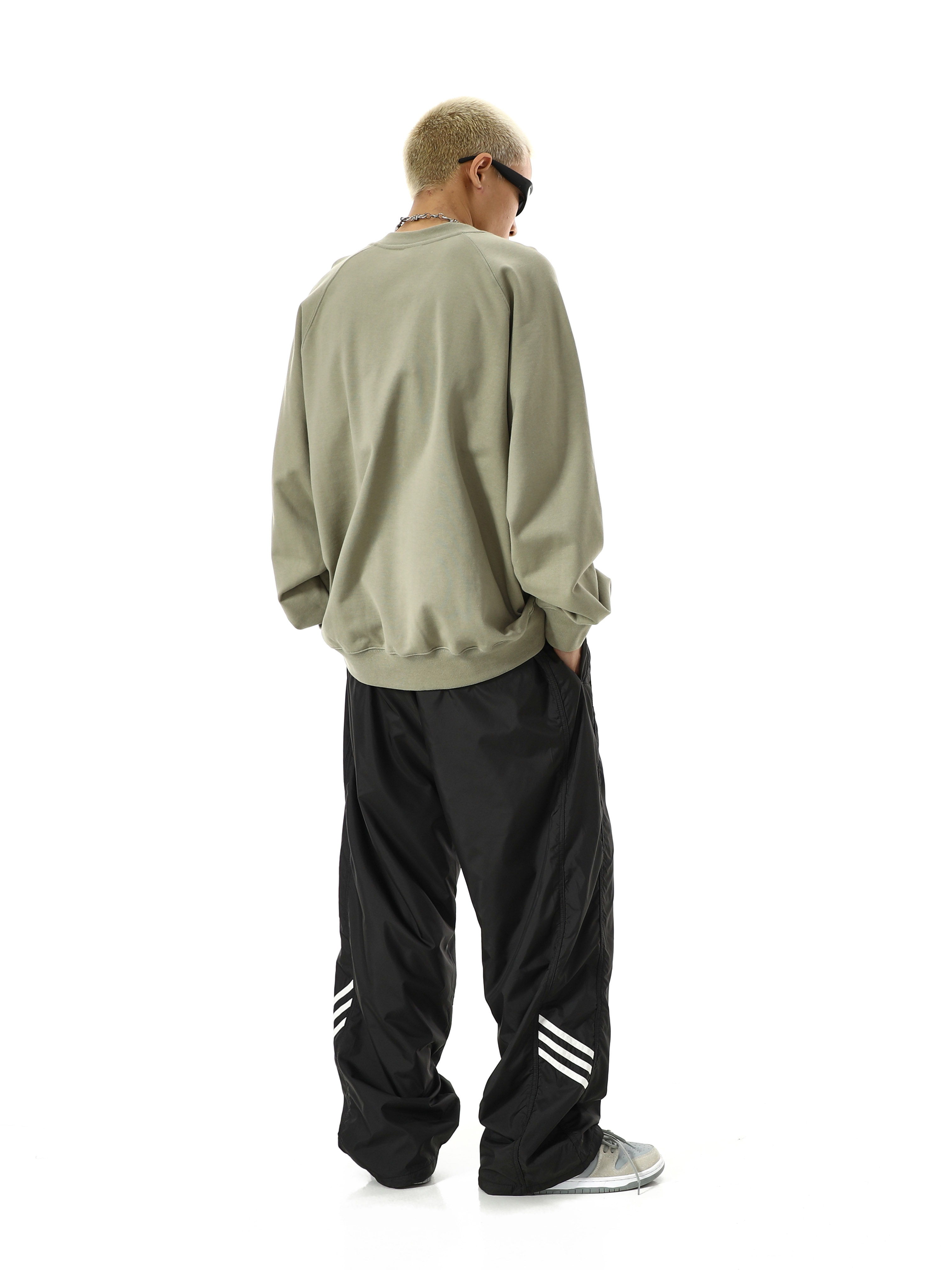 Men's American Retro Striped Sports Pants - Loose Drape Long Sweatpants for Spring/Summer, Versatile High Street Style Men's American Retro Striped Sports Pants - Loose Drape Long Sweatpants for Spring/Summer, Versatile High Street Style