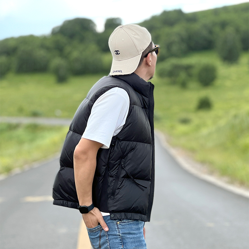 Men's American Style Solid Color Stand Collar Down Vest - Minimalist Casual Sleeveless Jacket for Autumn Winter Fashion Men's American Style Solid Color Stand Collar Down Vest - Minimalist Casual Sleeveless Jacket for Autumn Winter Fashion