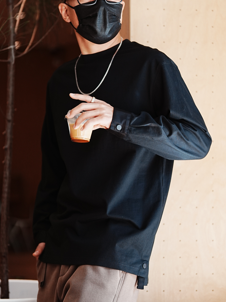 Men's Casual White Long Sleeve T-Shirt - American Style, Simple Design, Pure Cotton Base Layer for Spring and Autumn Men's Casual White Long Sleeve T-Shirt - American Style, Simple Design, Pure Cotton Base Layer for Spring and Autumn