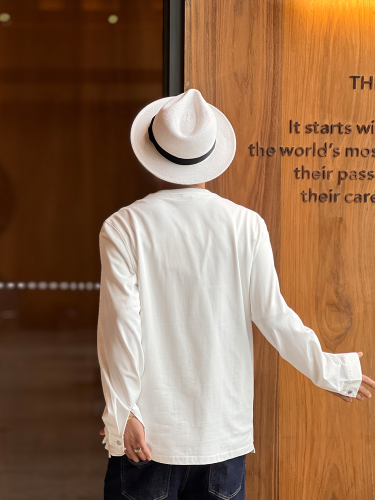 Men's Casual White Long Sleeve T-Shirt - American Style, Simple Design, Pure Cotton Base Layer for Spring and Autumn Men's Casual White Long Sleeve T-Shirt - American Style, Simple Design, Pure Cotton Base Layer for Spring and Autumn