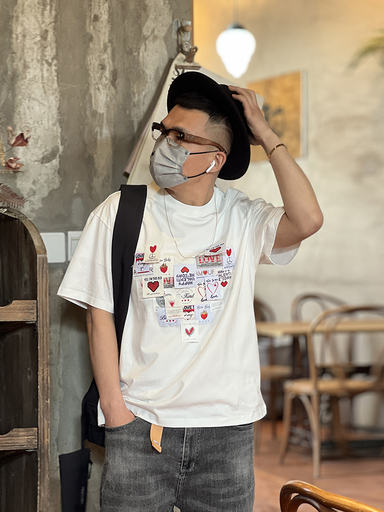 Men's Japanese Style Pure Cotton Round Neck Short Sleeve T-Shirt with Heart Patch - Trendy Loose Fit for Spring/Summer Fashion Men's Japanese Style Pure Cotton Round Neck Short Sleeve T-Shirt with Heart Patch - Trendy Loose Fit for Spring/Summer Fashion