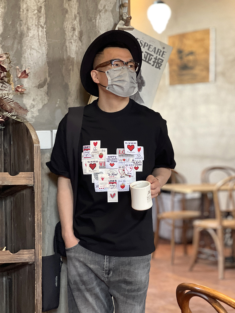 Men's Japanese Style Pure Cotton Round Neck Short Sleeve T-Shirt with Heart Patch - Trendy Loose Fit for Spring/Summer Fashion Men's Japanese Style Pure Cotton Round Neck Short Sleeve T-Shirt with Heart Patch - Trendy Loose Fit for Spring/Summer Fashion