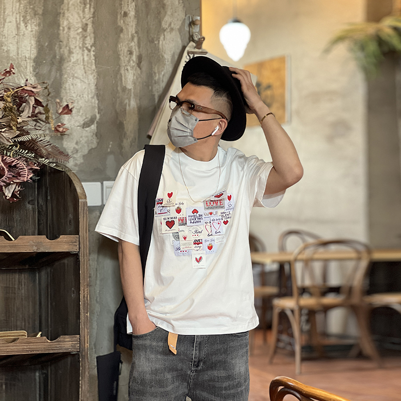 Men's Japanese Style Pure Cotton Round Neck Short Sleeve T-Shirt with Heart Patch - Trendy Loose Fit for Spring/Summer Fashion Men's Japanese Style Pure Cotton Round Neck Short Sleeve T-Shirt with Heart Patch - Trendy Loose Fit for Spring/Summer Fashion