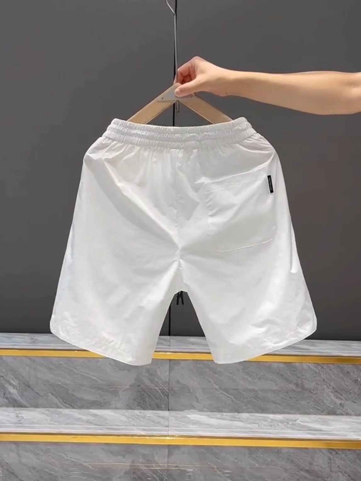 Men's Korean Style Loose-Fit Quick-Dry Breathable Five-Point Shorts - Versatile Summer Fashion Essential for 2025 Men's Korean Style Loose-Fit Quick-Dry Breathable Five-Point Shorts - Versatile Summer Fashion Essential for 2025