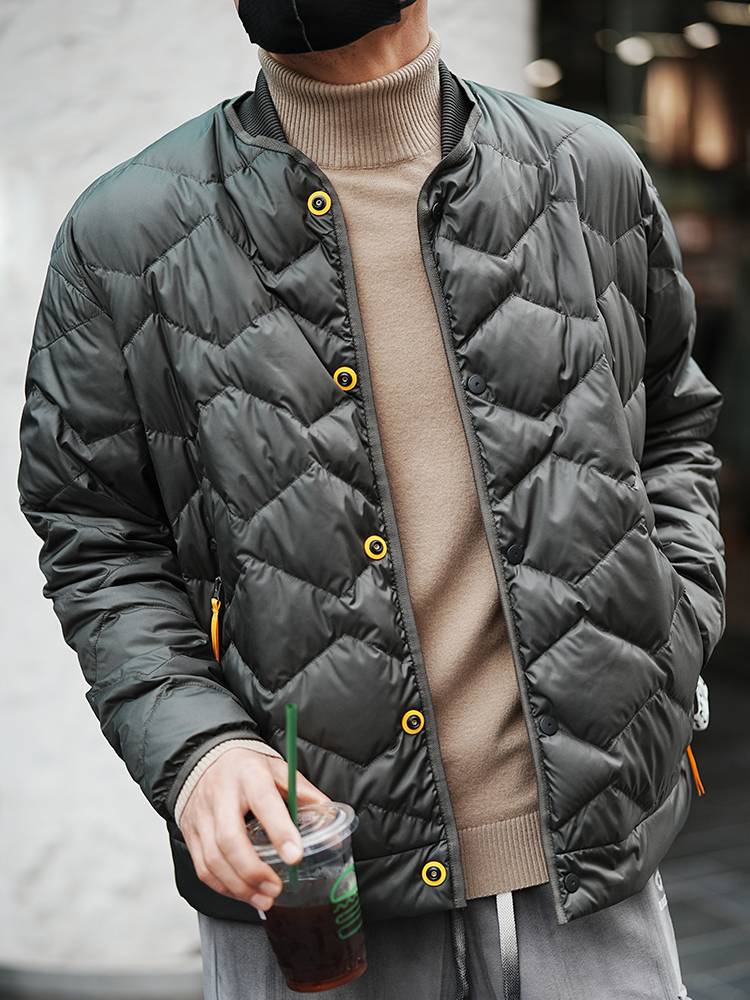 Men's Lightweight Minimalist Baseball Collar Down Jacket - Trendy Diamond Check Design for Autumn and Winter Fashion Men's Lightweight Minimalist Baseball Collar Down Jacket - Trendy Diamond Check Design for Autumn and Winter Fashion