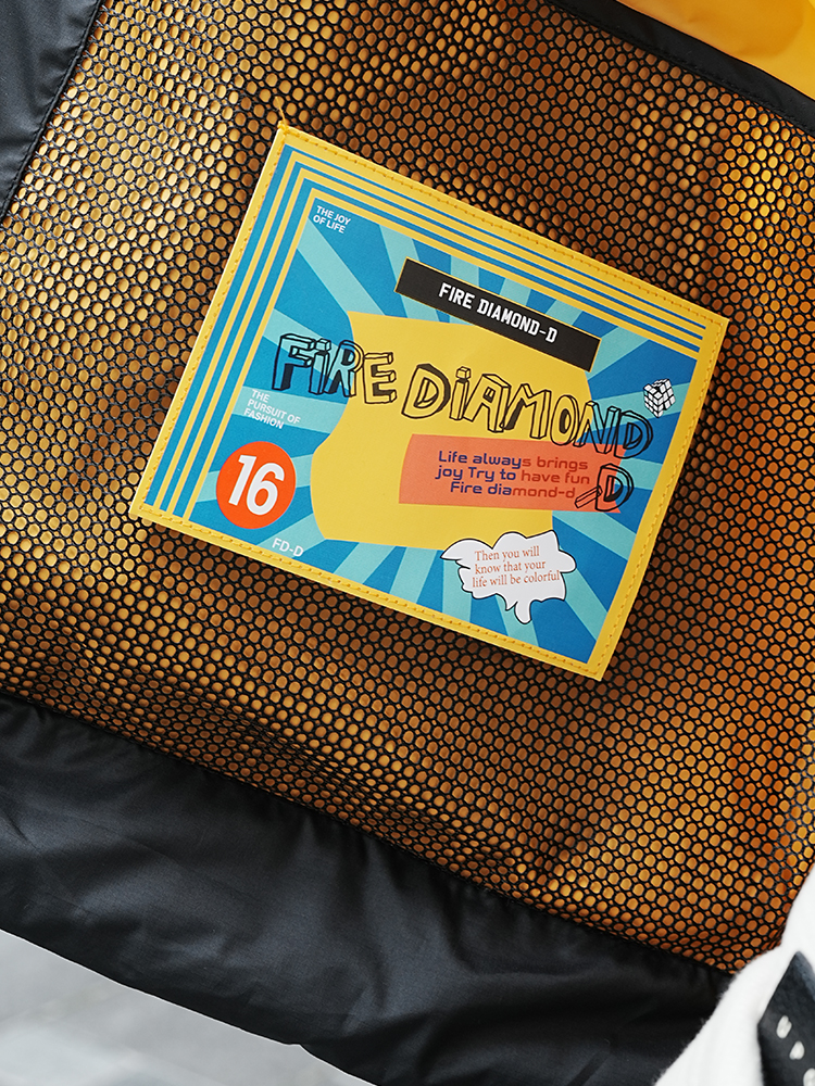 Men's Lightweight Minimalist Baseball Collar Down Jacket - Trendy Diamond Check Design for Autumn and Winter Fashion Men's Lightweight Minimalist Baseball Collar Down Jacket - Trendy Diamond Check Design for Autumn and Winter Fashion