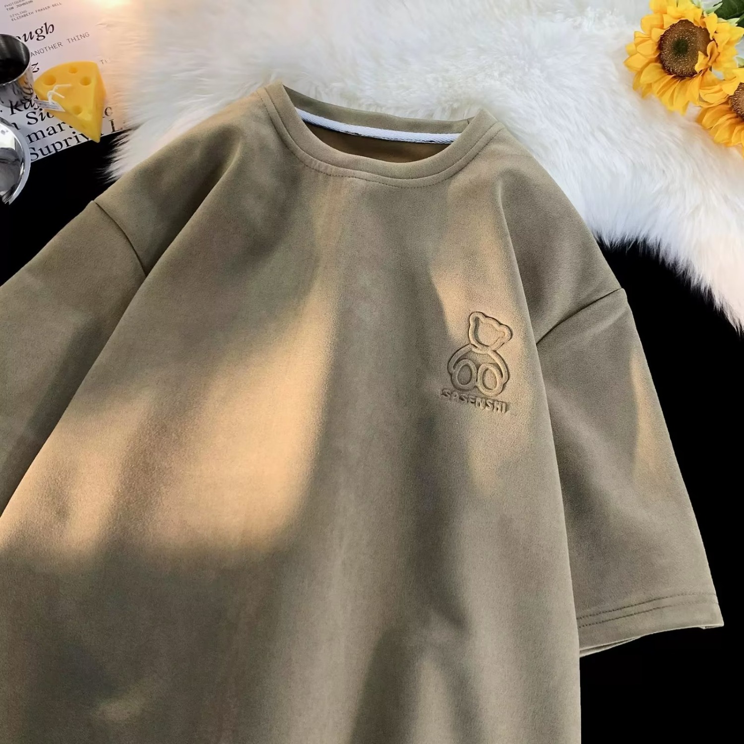 Men's Suede Short-Sleeve T-Shirt with Retro Japanese Bear Stamp, Loose Casual Summer Top, Vintage 90s Style Men's Suede Short-Sleeve T-Shirt with Retro Japanese Bear Stamp, Loose Casual Summer Top, Vintage 90s Style