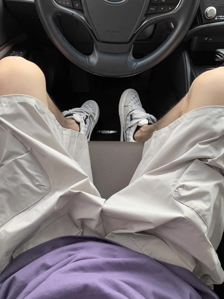 Men's Summer Thin Ice Silk Casual Shorts, Loose Trendy Beach Pants with Functional Pleats, American Style Five-Point Shorts for Warm Weather Men's Summer Thin Ice Silk Casual Shorts, Loose Trendy Beach Pants with Functional Pleats, American Style Five-Point Shorts for Warm Weather