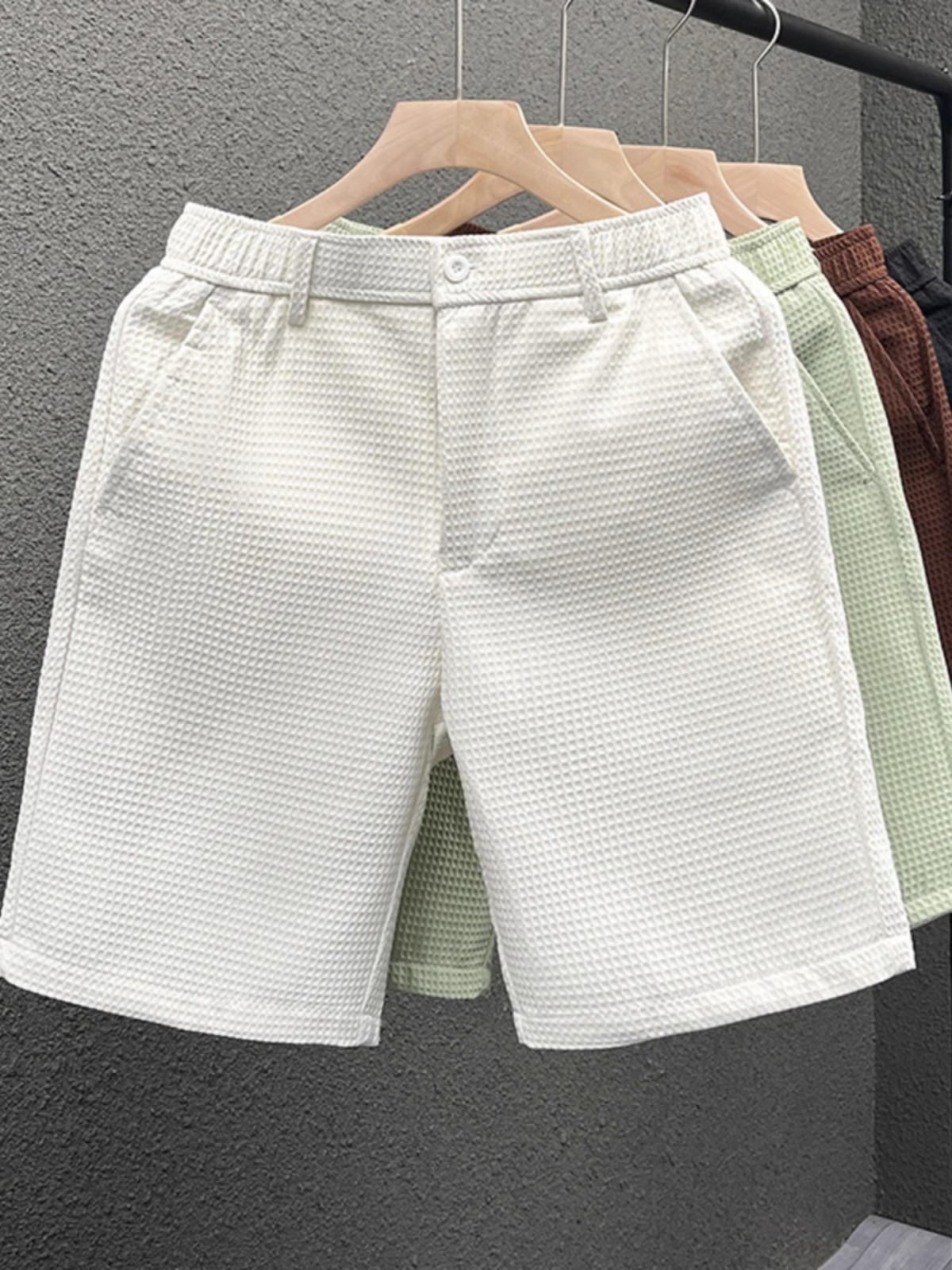 Men's Summer Waffle Shorts, Slim-Fit Casual Five-Point Pants, Versatile Solid Color Straight-Leg Mid-Length Shorts