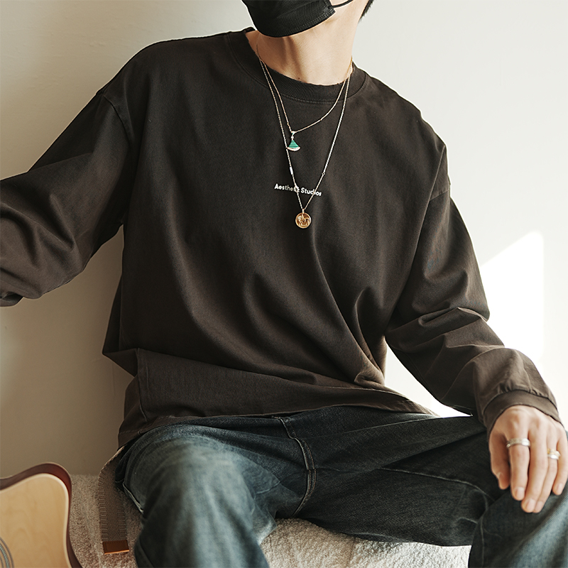 Men's Vintage Distressed Long Sleeve T-Shirt with Gradient Collar - American Retro Style, Cool Loose Fit for Spring Men's Vintage Distressed Long Sleeve T-Shirt with Gradient Collar - American Retro Style, Cool Loose Fit for Spring