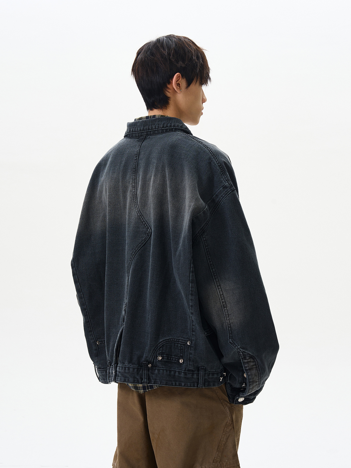 Men's Vintage Distressed Reverse Denim Jacket - American Retro Style with Multiple Pockets, Casual Workwear Men's Vintage Distressed Reverse Denim Jacket - American Retro Style with Multiple Pockets, Casual Workwear
