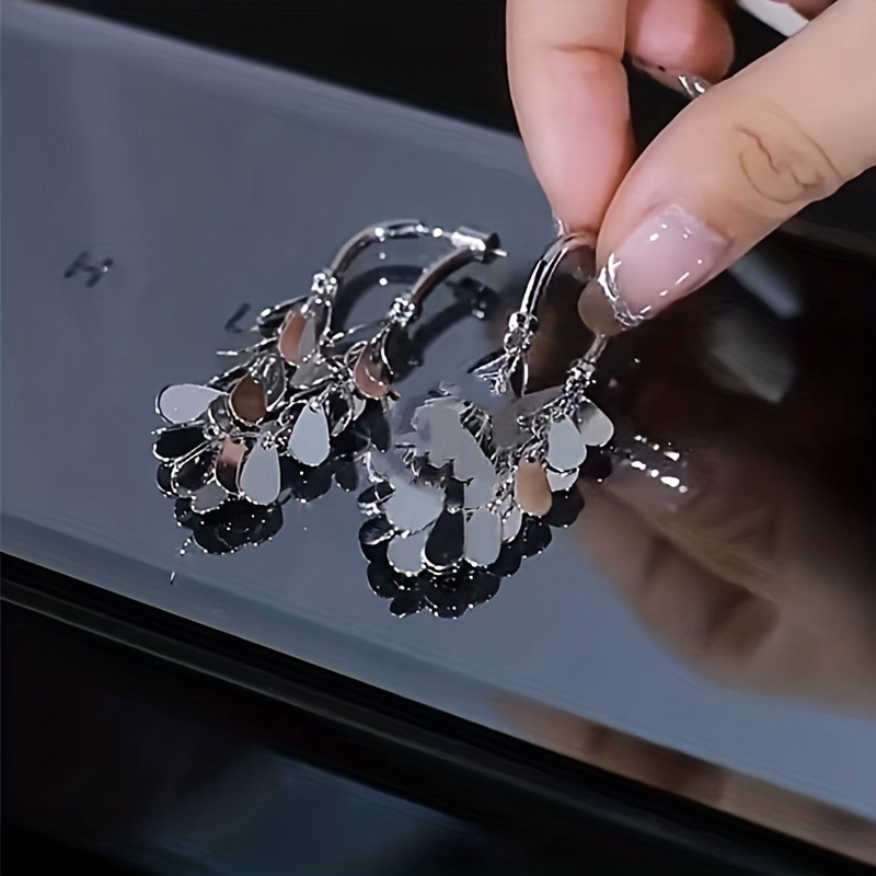 Metal Sequined Tassel Earrings for Women - High-End Fashion, Personalized Punk Style, Unique Stud Ear Accessories, Light Luxury Metal Sequined Tassel Earrings for Women - High-End Fashion, Personalized Punk Style, Unique Stud Ear Accessories, Light Luxury