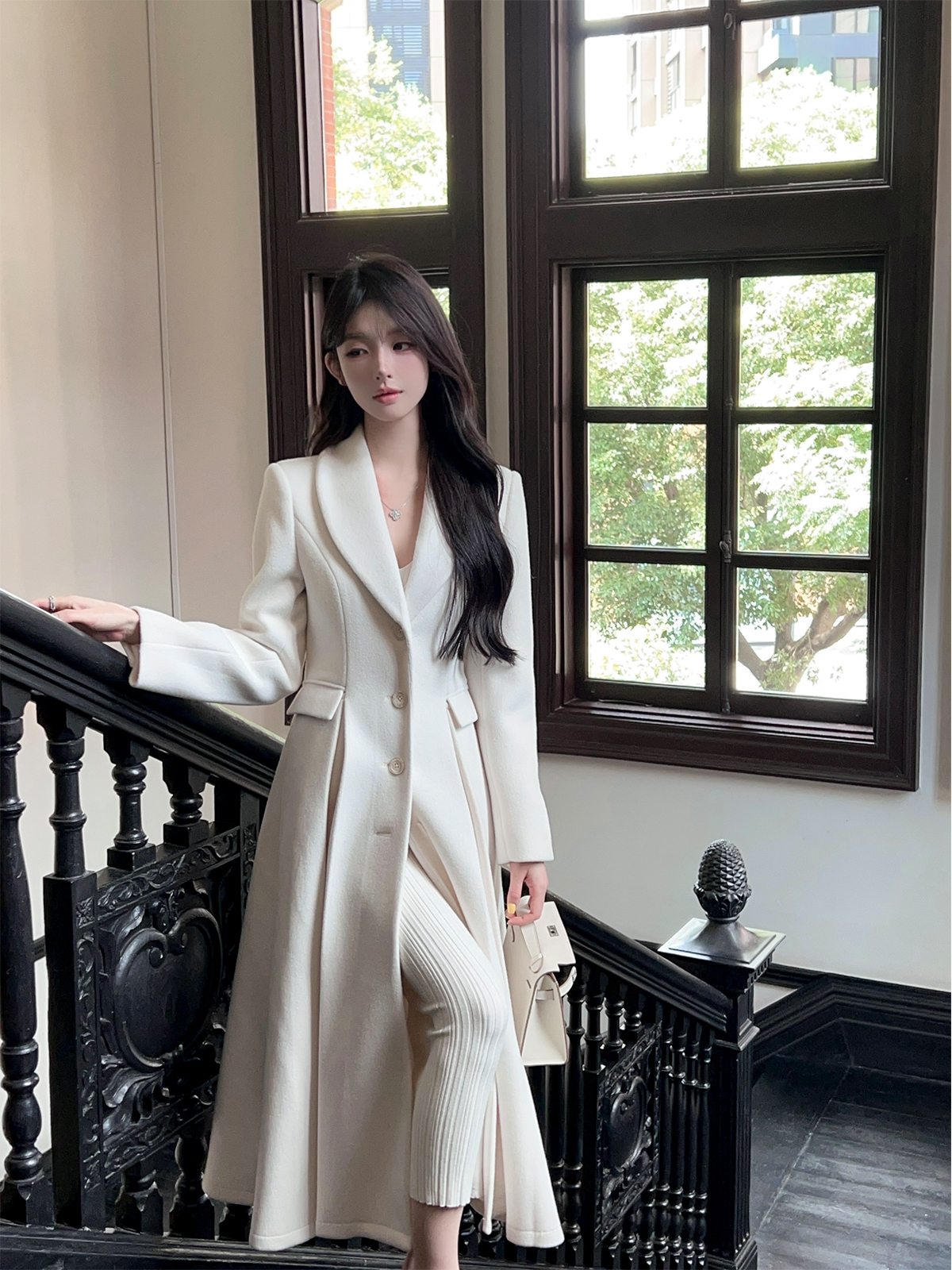 Mid-Length Elegant White Woolen Coat for Women with Lapel - High-End Winter Fashion Outerwear